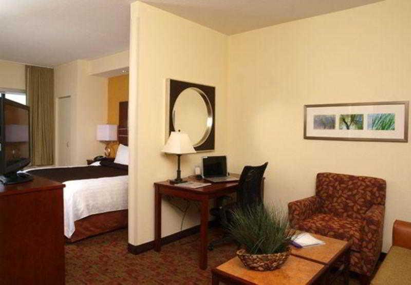 Springhill Suites פיג'ן פורג' מראה חיצוני תמונה